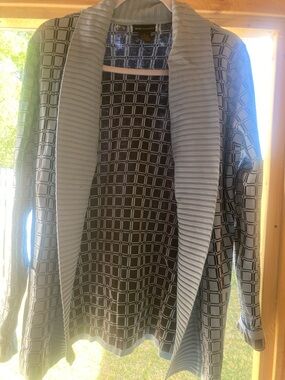 2 pcs-GRACE DANE LEWIS/Light blue & black Geometric Cardigan Sweater w/tank top